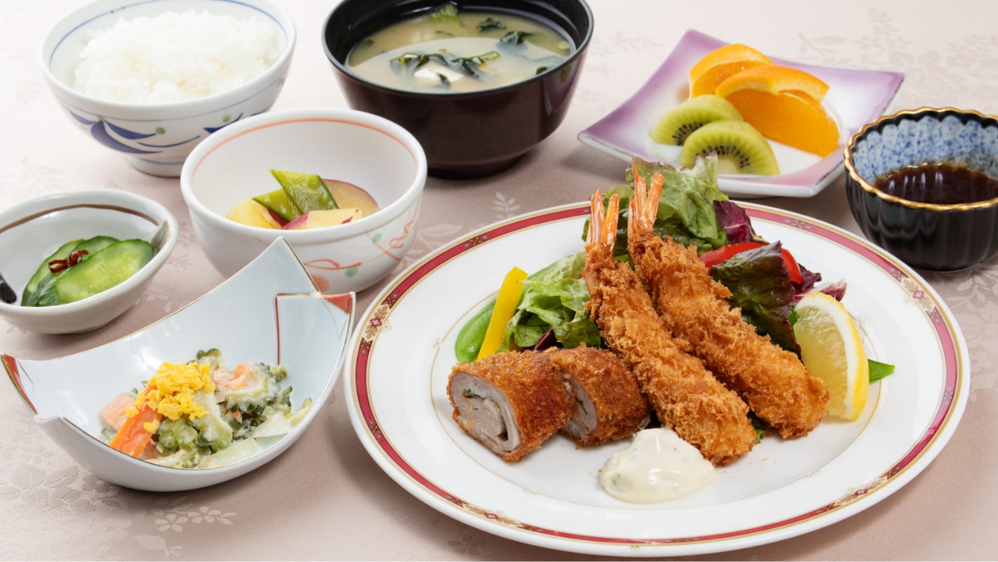 夕A定食（エビフライ）